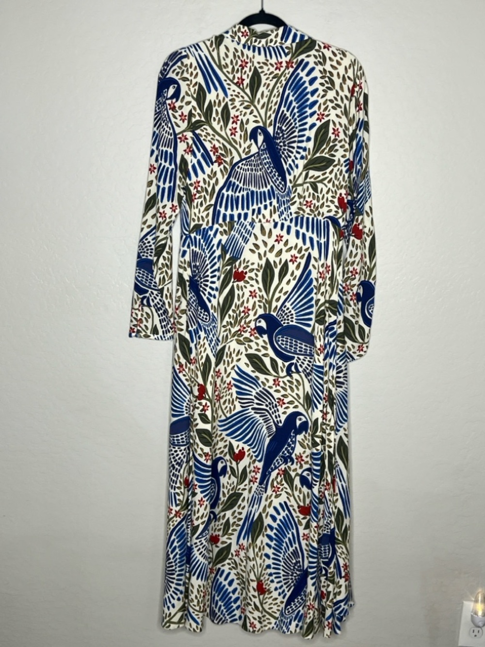 FARM RIo Macaw Flight" Maxi Dress by the Brazilian  size Large - Picture 8 of 12